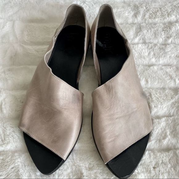 Walk by Anat Dahari Leather Sandals - Picture 2 of 7